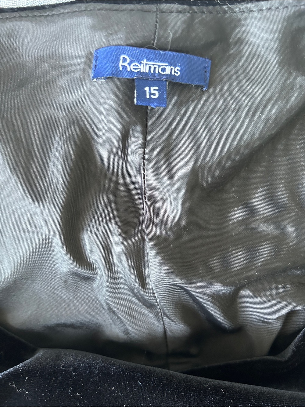REITMANS - Black velvet, cowl neck dress 👗 - Picture 2 of 3